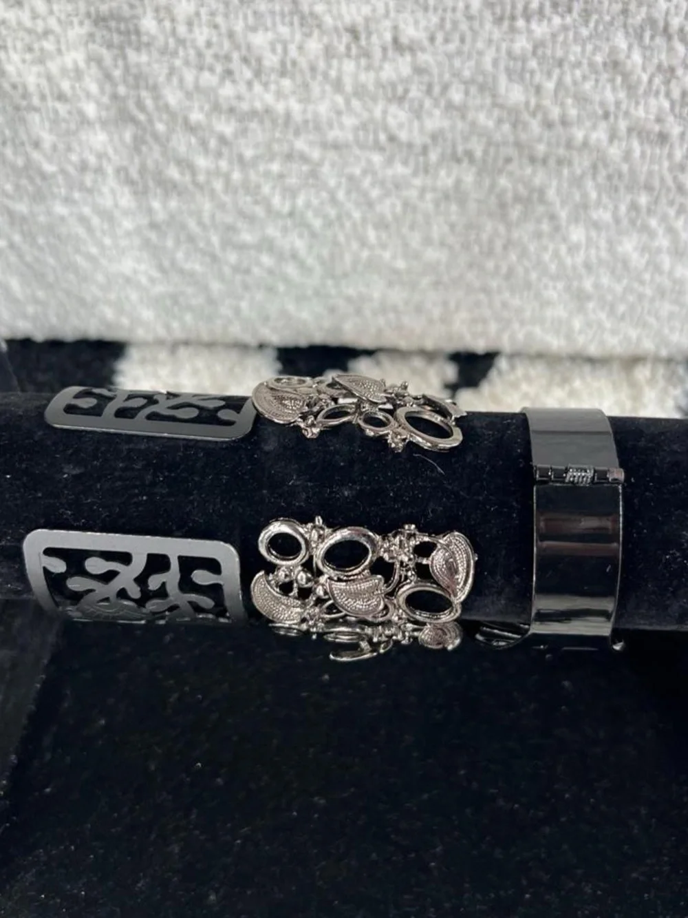 Chunky Black & silver tone bangle bracelet set